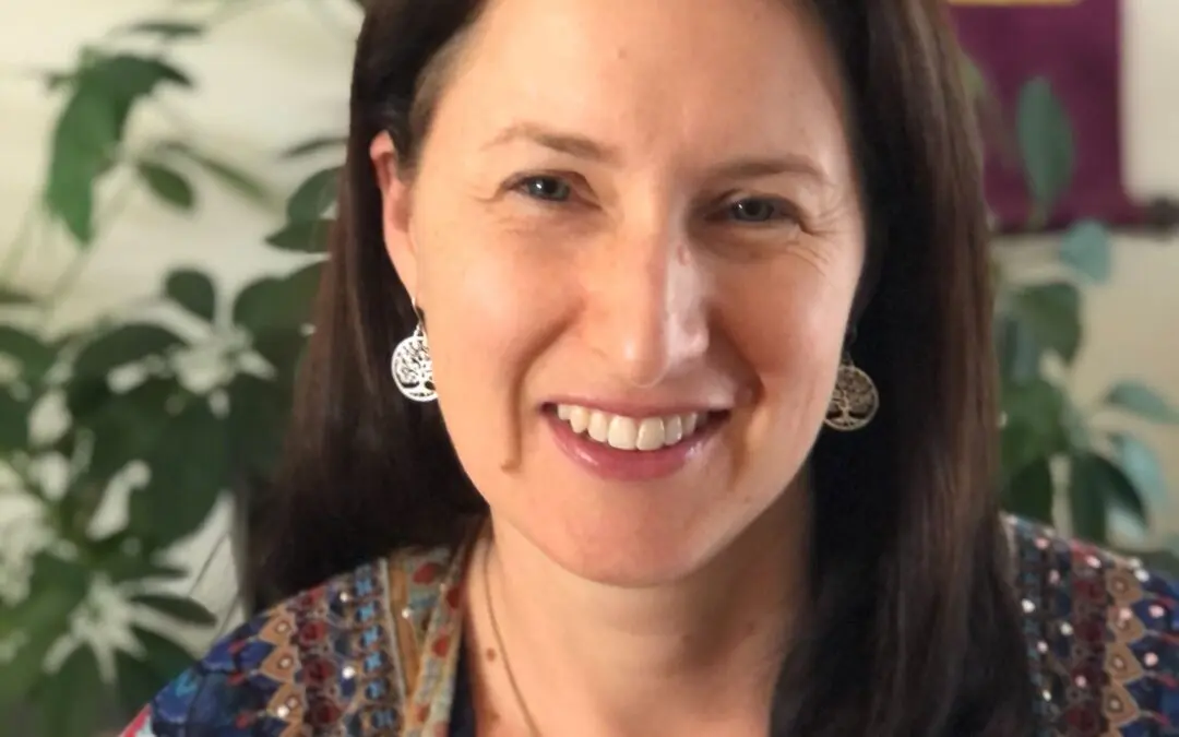 Sarah, a devoted volunteer of the Tibetan Buddhist Rimé Institute. She is passionate about coordinating the Dzokden Children’s Dharma and Meditation Program, and integrating precious teachings she has been fortunate to encounter into fun and interactive classes.